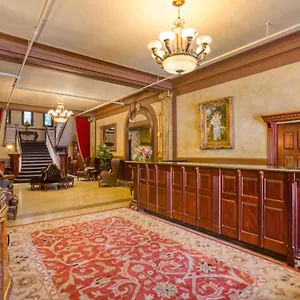https://marqueen-hotel.seattlehotelsites.com