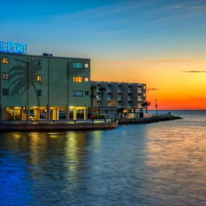 Sailport Waterfront Feriested