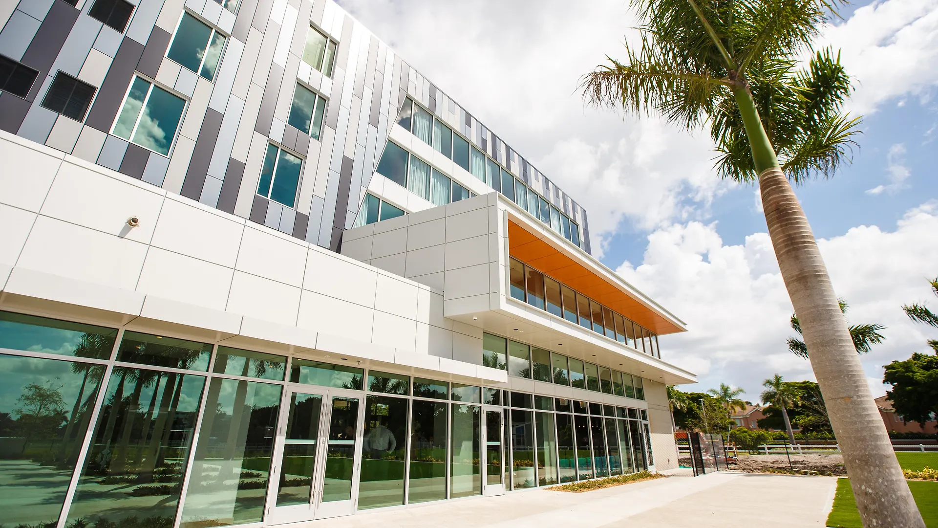 Legacy Hotel At Img Academy Брадентон