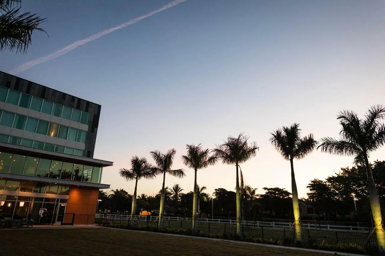Legacy Hotel At Img Academy Брадентон